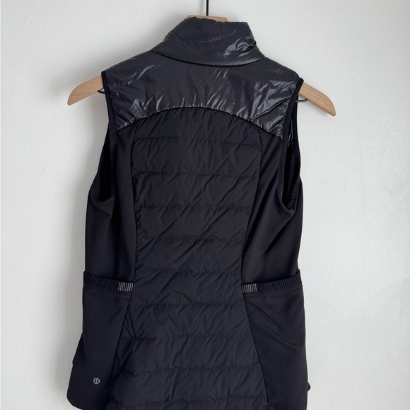 lululemon athletica Black Puffer Vest - Picture 2 of 4